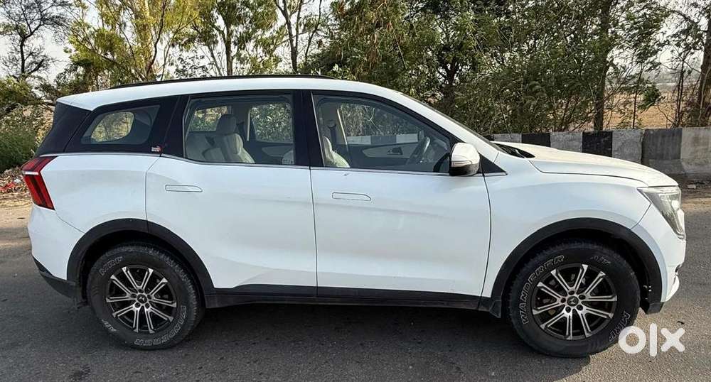 Mahindra Xuv700 2.2 Ax 7 Diesel At Str, 2022, Diesel