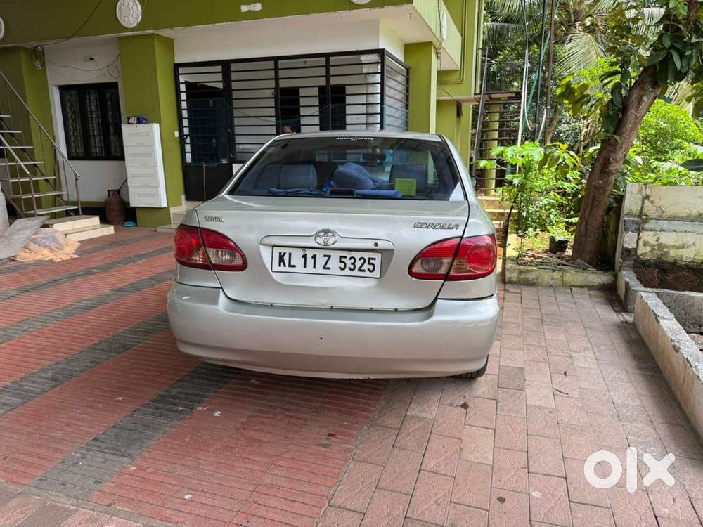 Toyota Corolla Petrol 2006 Year