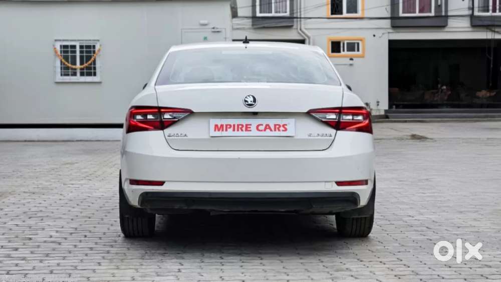 Skoda Superb 2.0 L&k Tsi At, 2018, Petrol