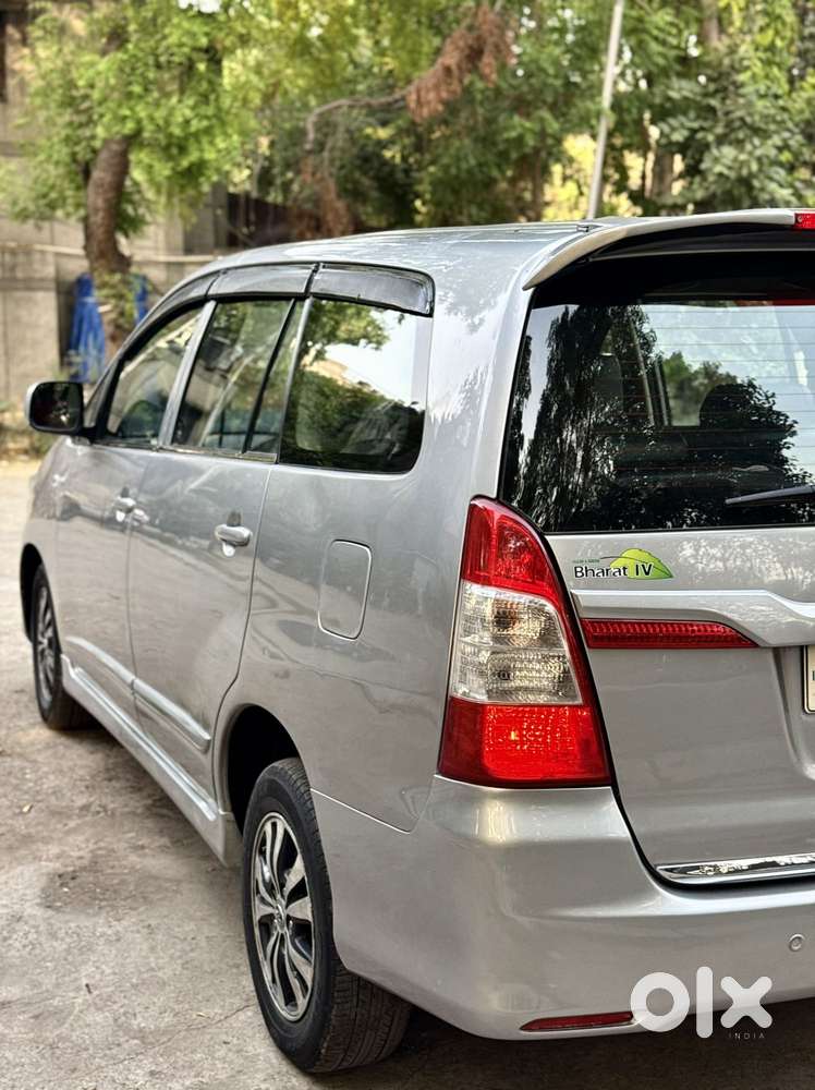 Toyota Innova 2.5 G (diesel) 8 Seater, 2016, Diesel