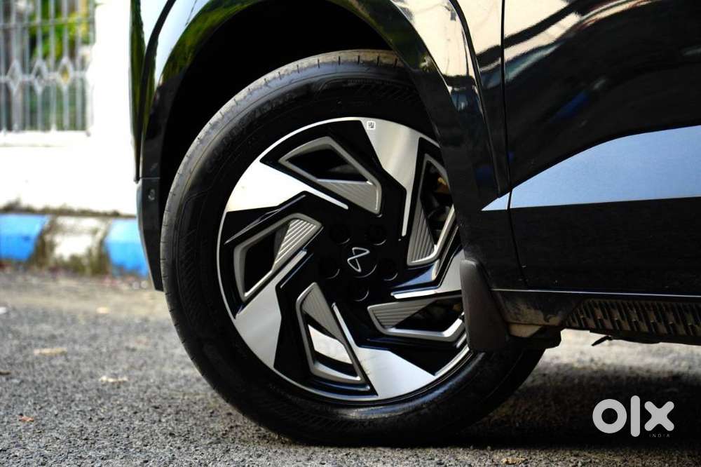 Mahindra Xev 9e Pack Three (top Model), 2025, Electric