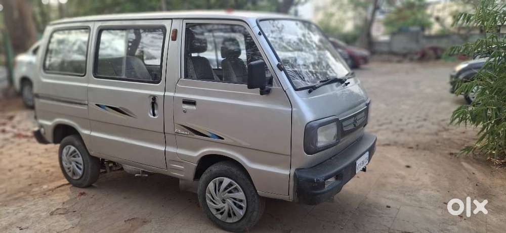 Maruti Suzuki Omni 8 Seater, 2011, Petrol