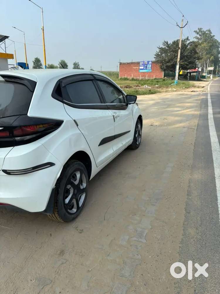 Tata Altroz 1.2 Xm Plus 2022