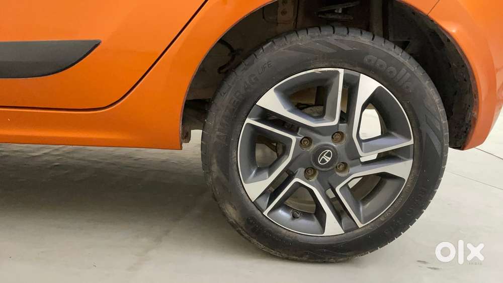 Tata Tiago 1.2 Revotron Xz Plus Dual Tone, 2019, Petrol