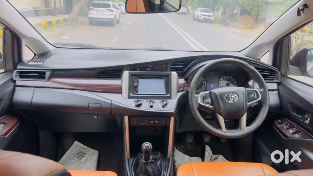 Toyota Innova Crysta [2020-ongoing] 2.4 Gx 7 Str, 2017, Diesel