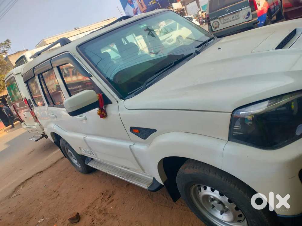 Mahindra Scorpio 2015 Diesel Well Maintained