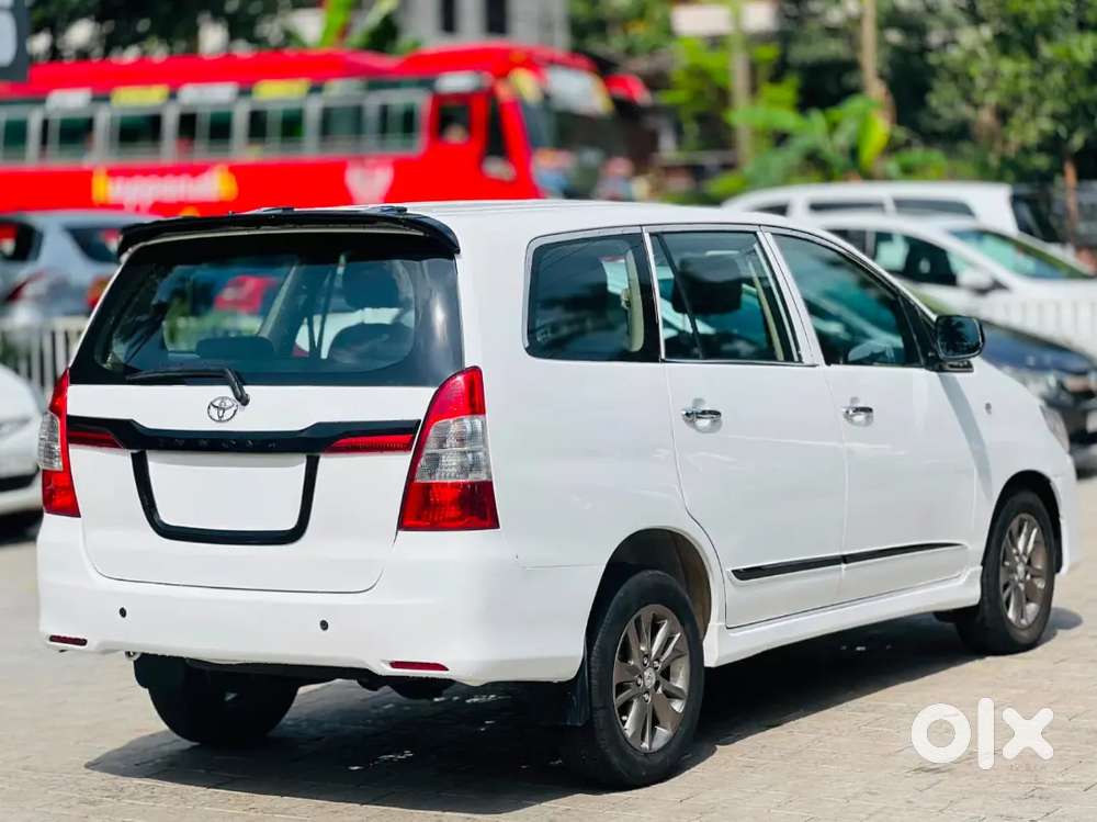Toyota Innova Diesel 2015