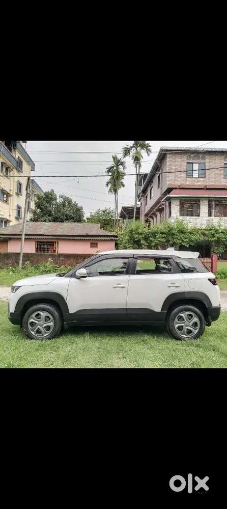 Maruti Suzuki Brezza 2024 Petrol Well Maintained