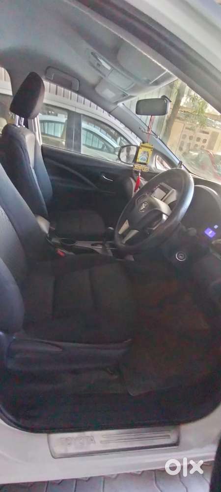 Toyota Innova Crysta 2.8 Gx At 8s, 2016, Diesel