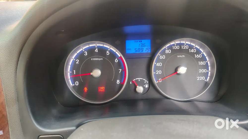 Car Hyundai Verna 2011 (price Negotiable)