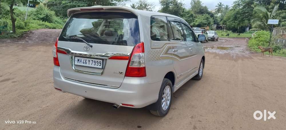 Toyota Innova 2.5 V 8 Str, 2014, Diesel