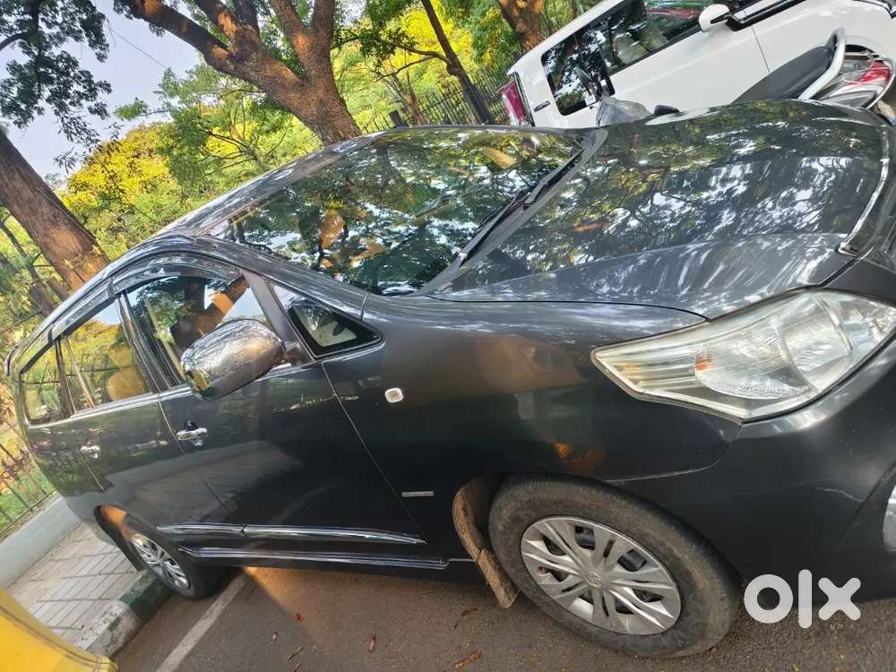 Toyota Innova 2.5 G 2015 Urgent Sell