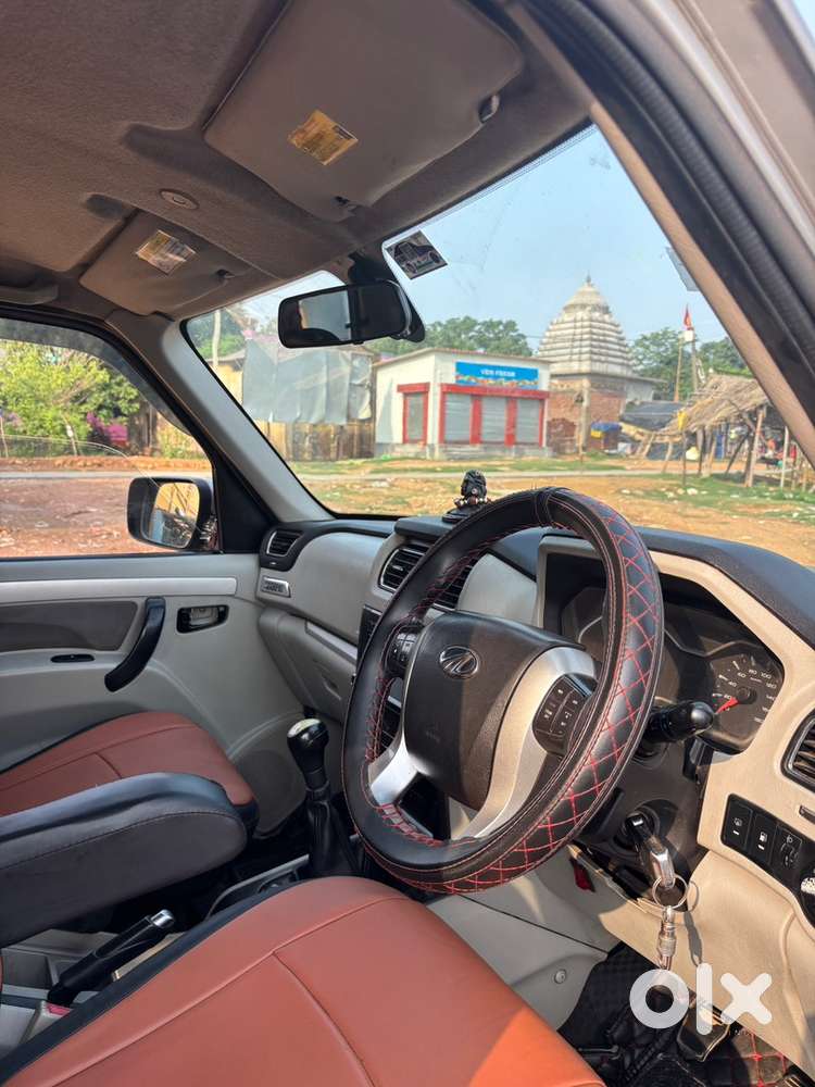 Mahindra Scorpio Classic 2016 Diesel 95000 Km Driven