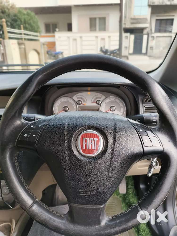 Fiat Linea Emotion Bs4 Petrol Top Model, Rc Renewed, Excellent Condi