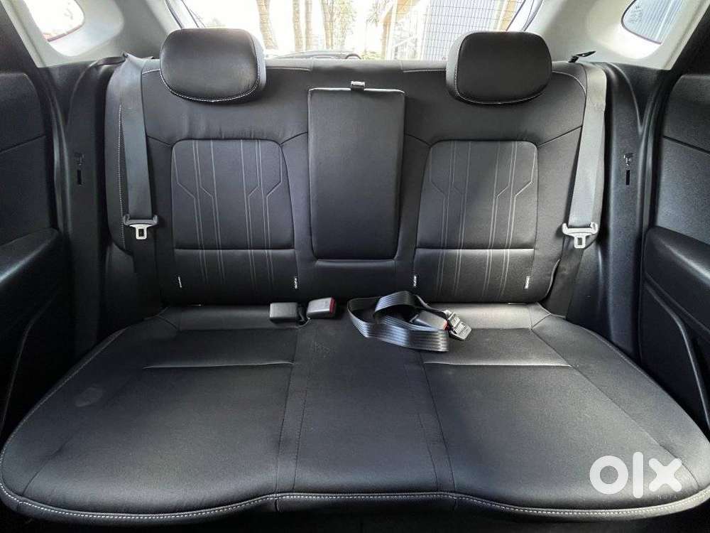 Hyundai I20 Asta (o) 1.2 Mt, 2021, Petrol