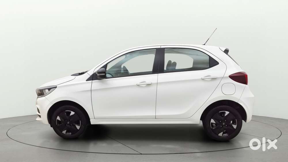 Tata Tiago 1.05 Revotorq Xt, 2025, Petrol