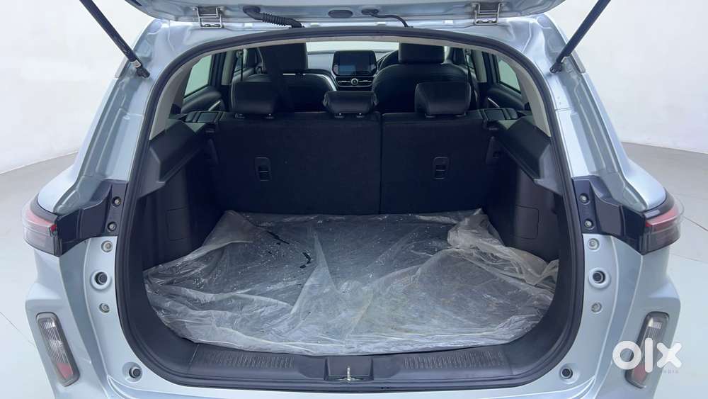 Maruti Suzuki Grand Vitara 1.5 Alpha Smart Hybrid At, 2023, Petrol
