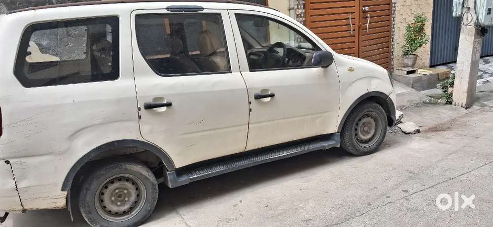 Mahindra Xylo 2.5 D4 2012