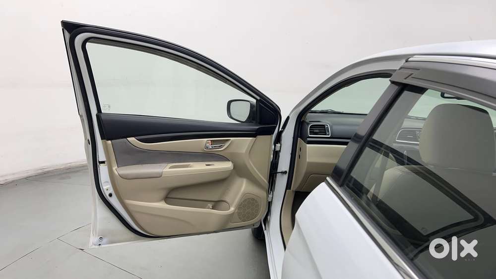 Maruti Suzuki Ciaz Zxi, 2015, Petrol