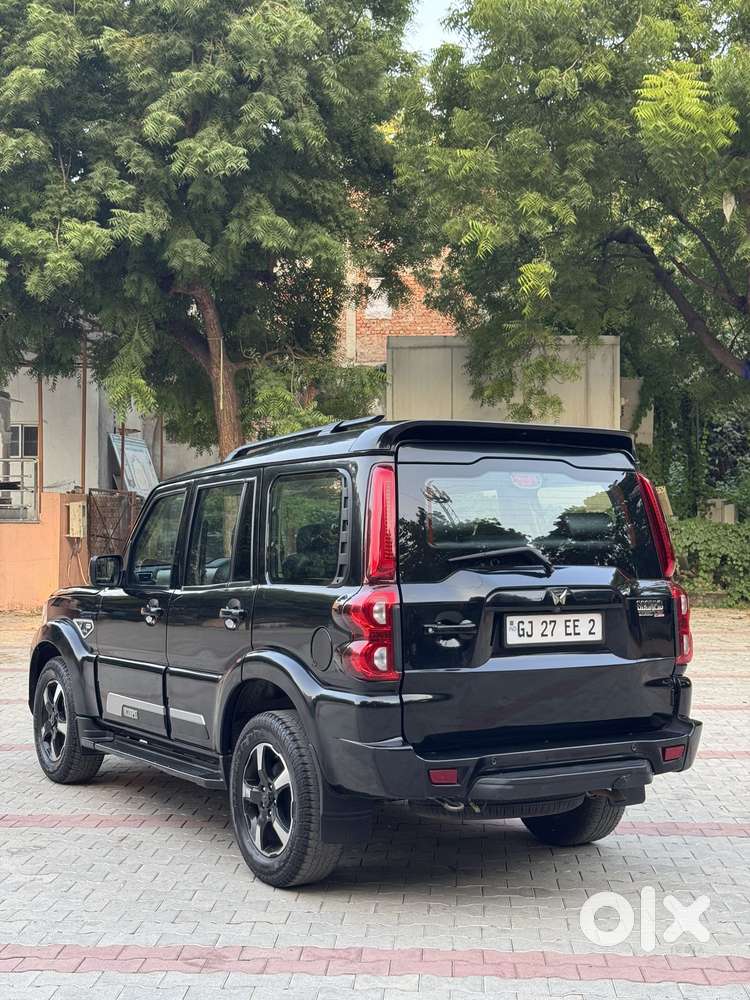 Mahindra Scorpio Classic 2.2 S 11 Mt 7 Str, 2024, Diesel
