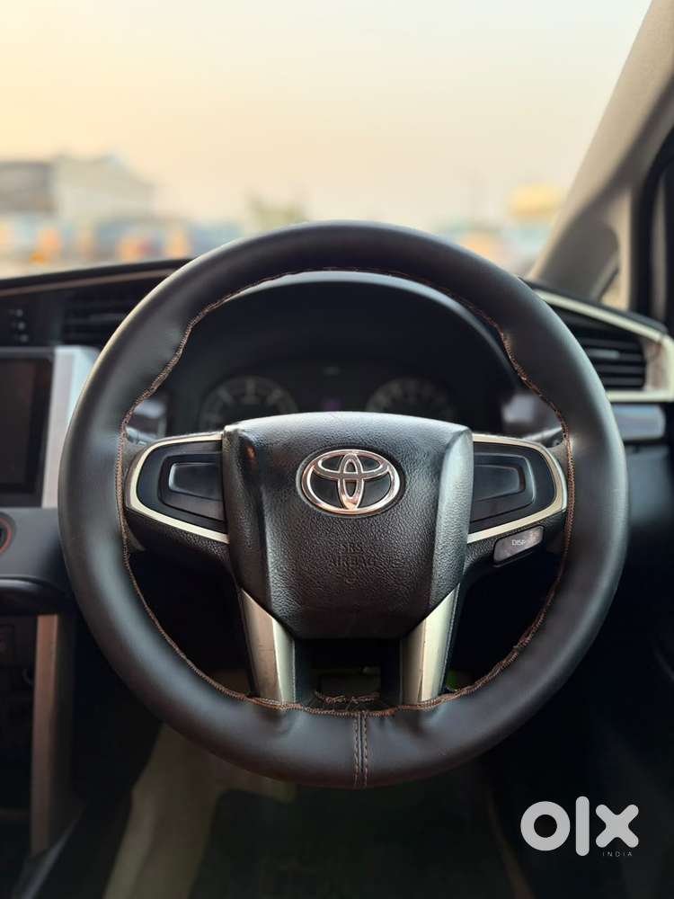 Toyota Innova Crysta 2.8 Gx At 8 Seater, 2017, Diesel