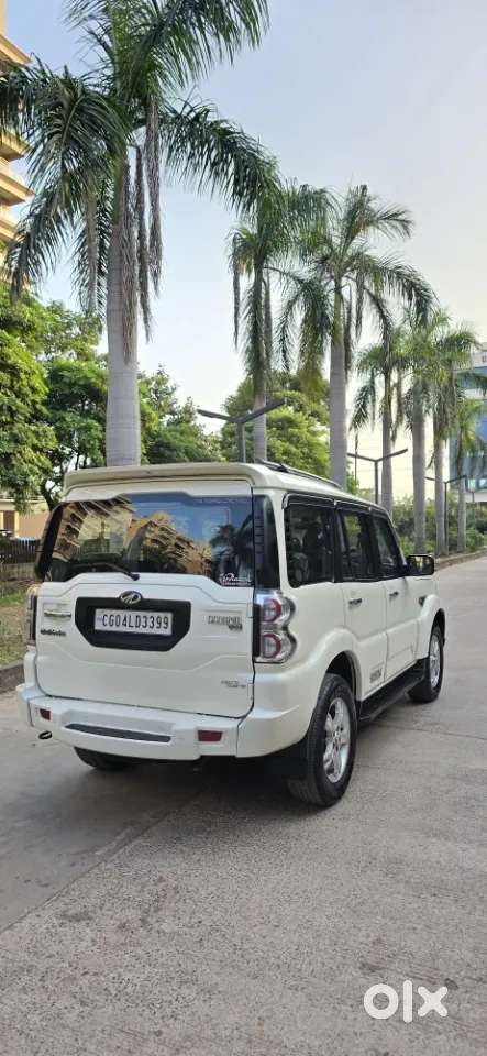 Mahindra Scorpio S10, 2016, Diesel