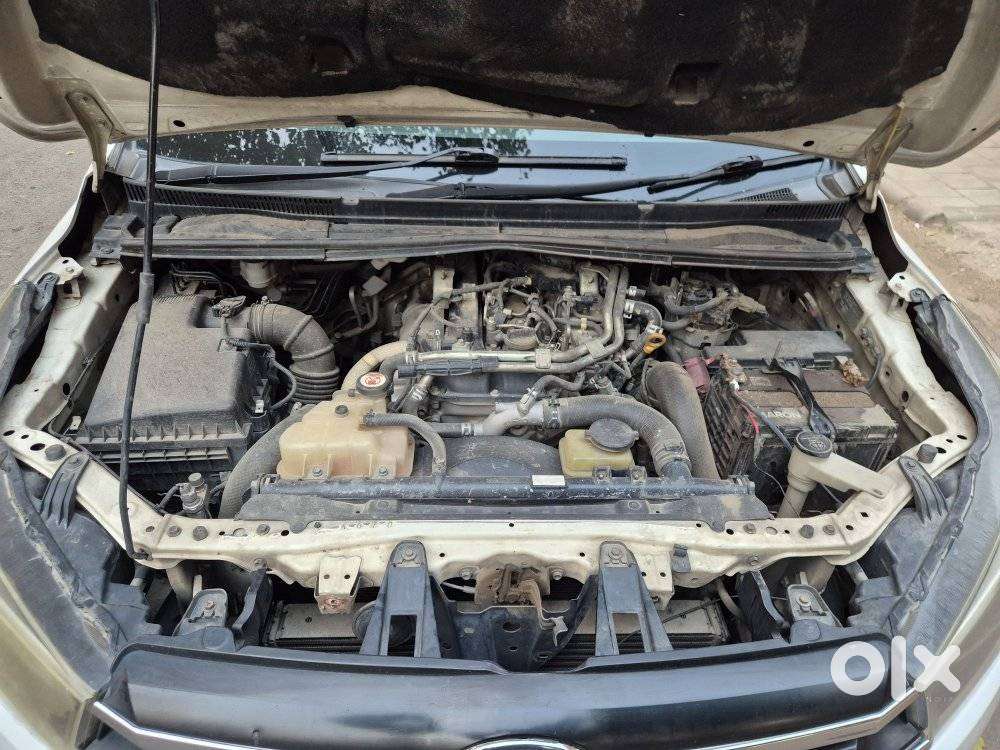 Toyota Innova Crysta 2.4 G Mt, 2017, Diesel