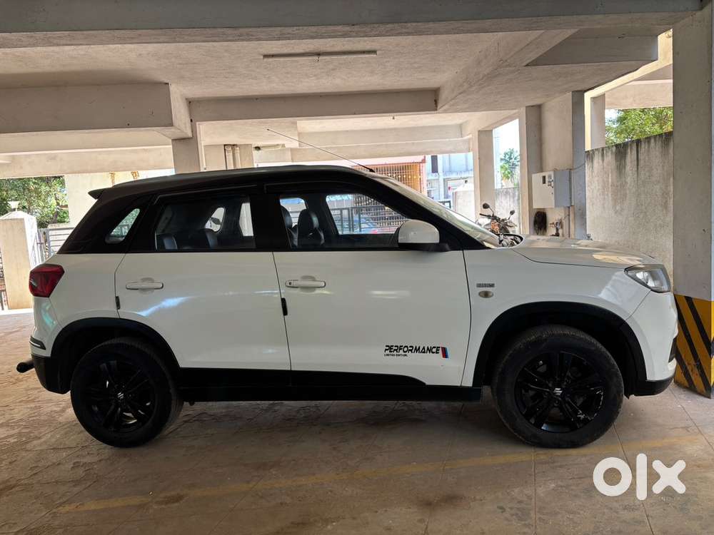 Vitara Brezza Zdi+ 2018 Dual Tone
