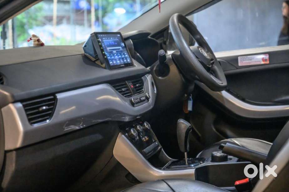 Tata Nexon 1.2 Revotron Xma Amt (s), 2023, Petrol