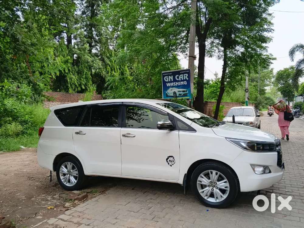 Toyota Innova Crysta 2019