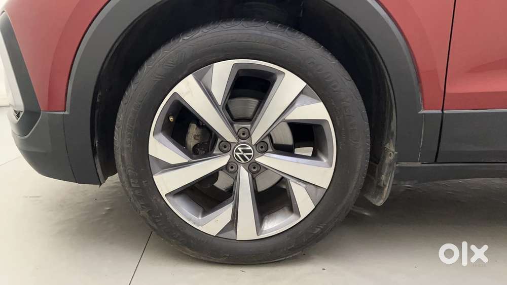 Volkswagen Taigun Topline 1.0 Tsi At (electric Seats), 2022, Petrol