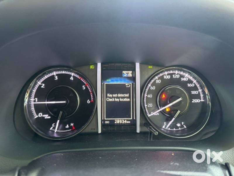 Toyota Fortuner Legender