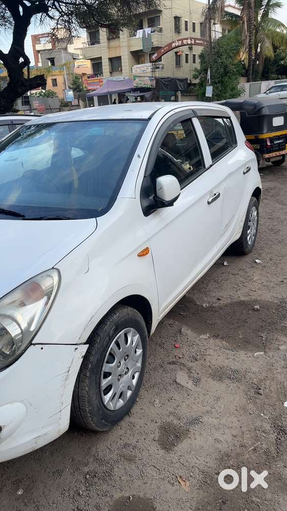Hyundai I20 Petrol Manual 2011