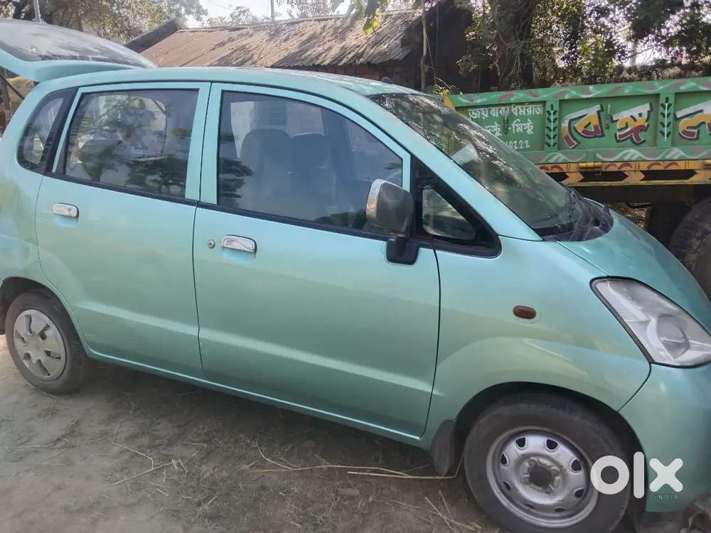 Maruti Suzuki Zen Estilo 2009