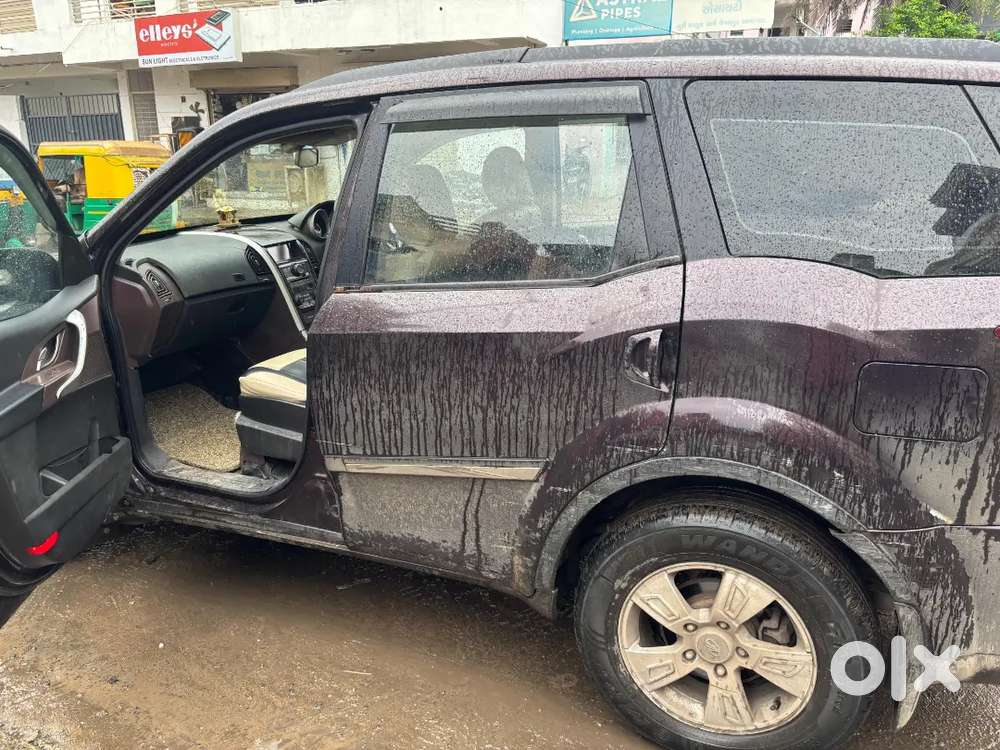 Mahindra Xuv700 2014