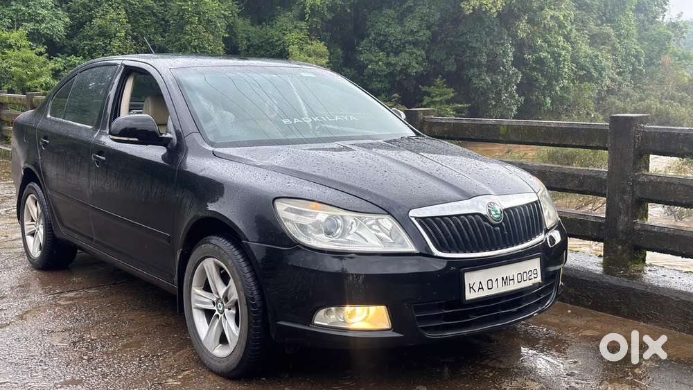 Skoda Laura Diesel 2011 Car