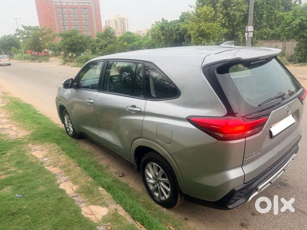 Toyota Innova Hycross 2024 Petrol 8 Str
