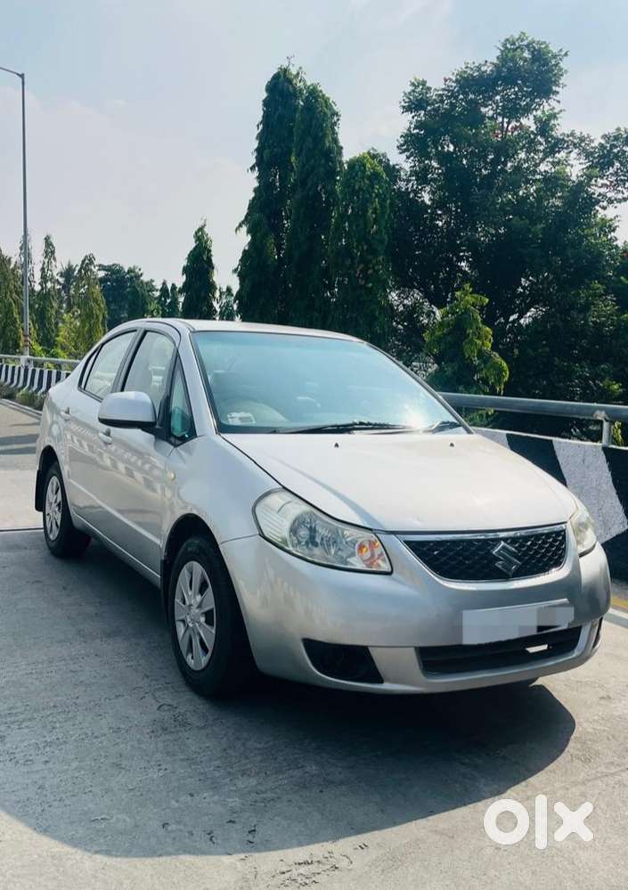 Maruti Suzuki Sx4 Vxi Bsiv, 2011, Petrol