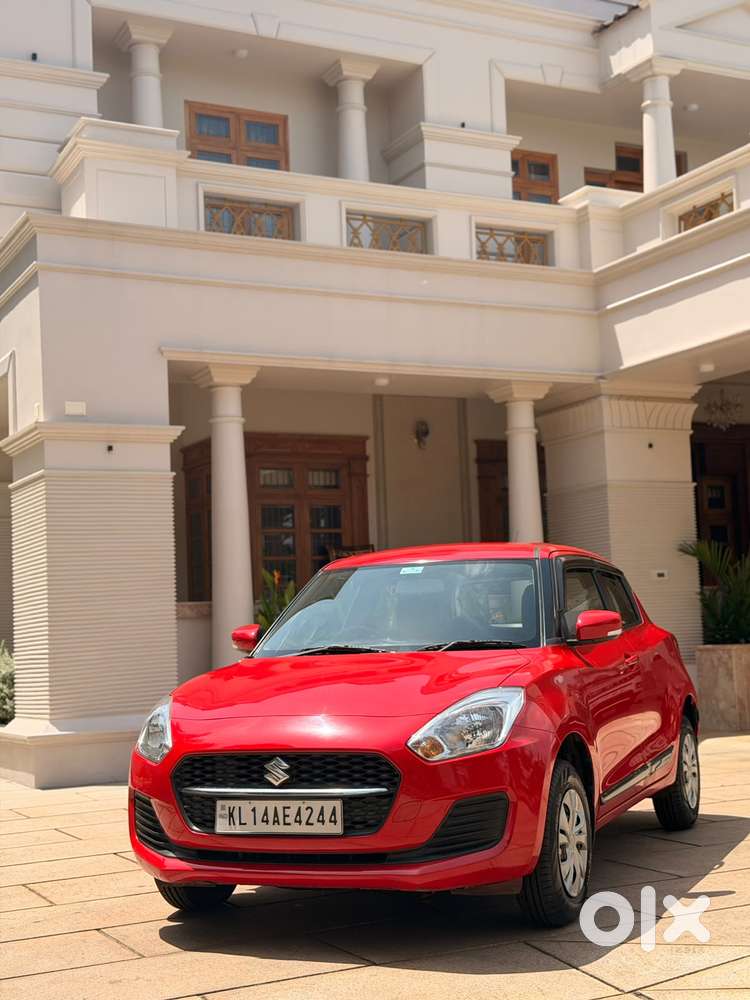 Maruti Suzuki Swift Vxi + Manual, 2024, Petrol