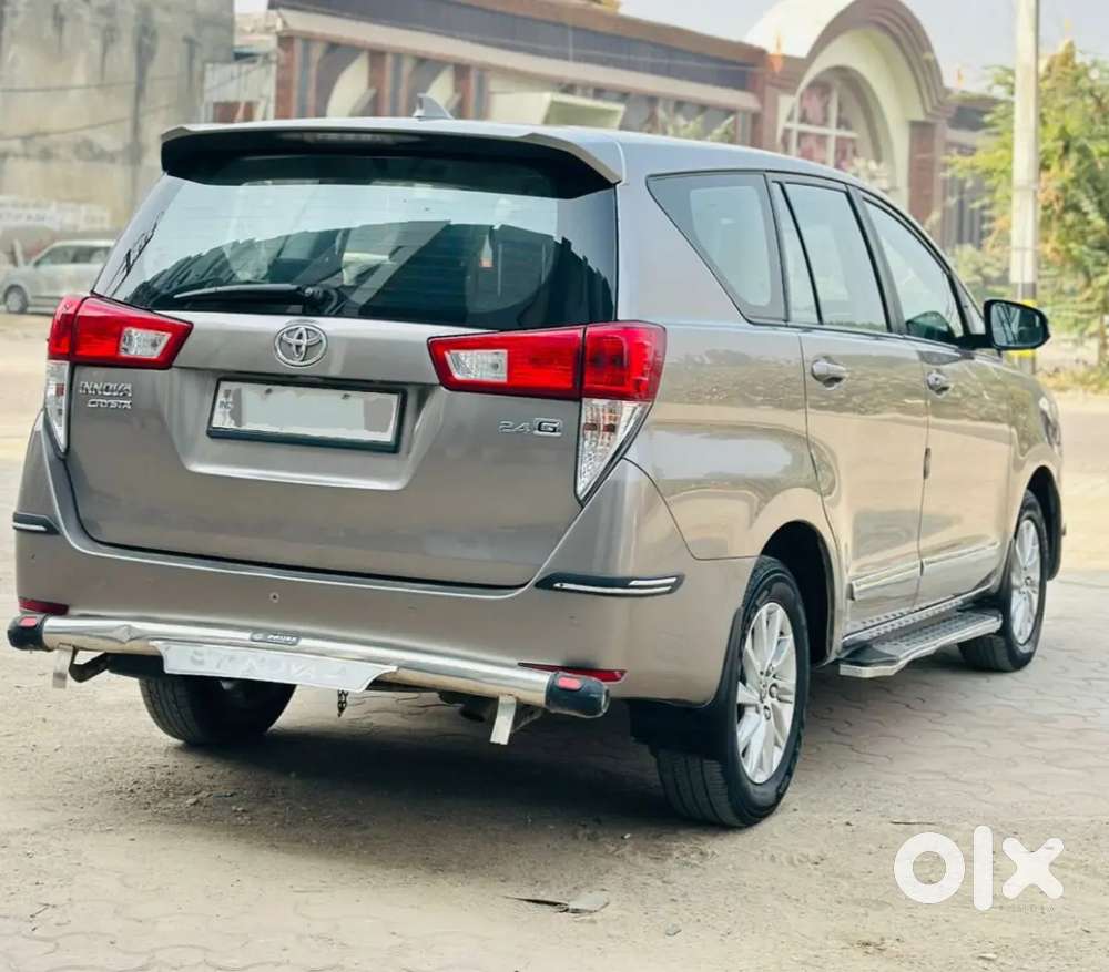 Toyota Innova Crysta 2020
