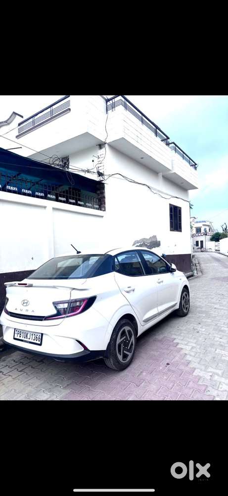 Hyundai Aura Petrol Manual 2025