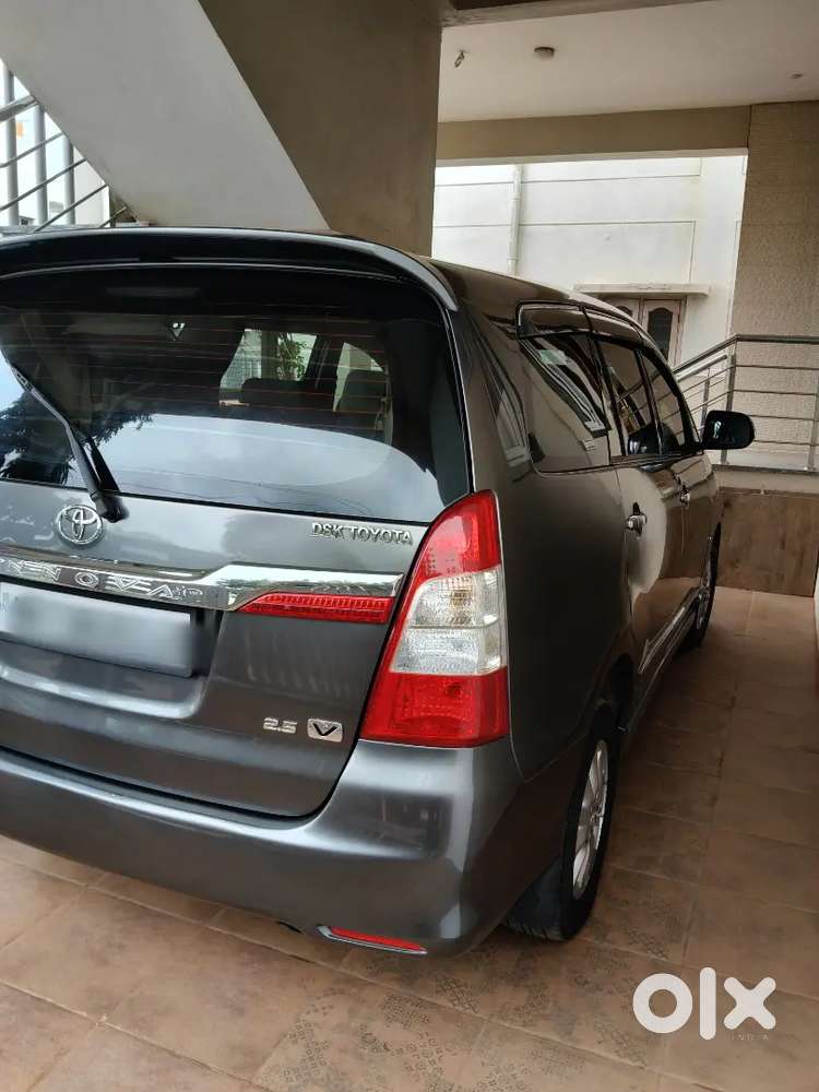 Toyota Innova Diesel Manual 2014 3rd Owner
