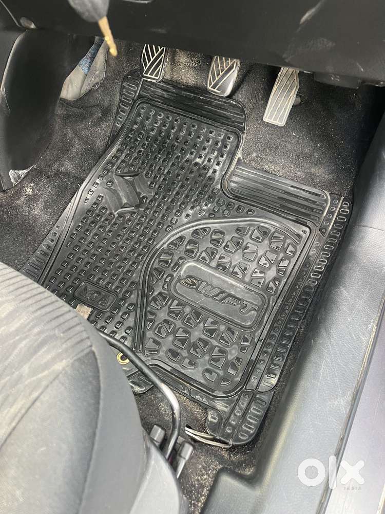 Maruti Suzuki Swift Vxi Optional, 2016, Petrol