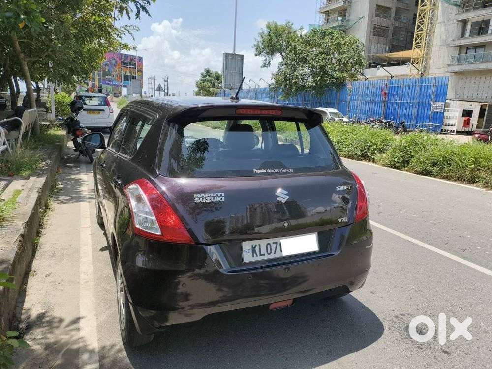 Maruti Suzuki Swift Vxi Optional, 2016, Petrol