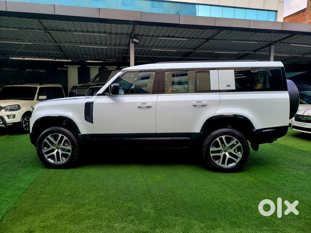 Land Rover Defender 3.0 L 130 Hse, 2023, Diesel
