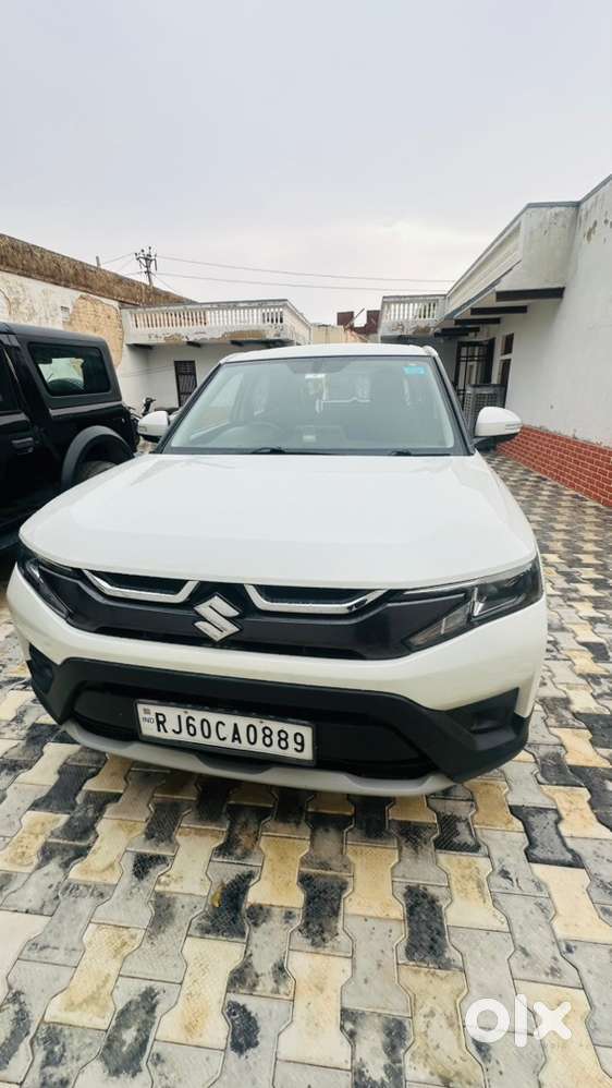 Maruti Brezza Petrol 2024