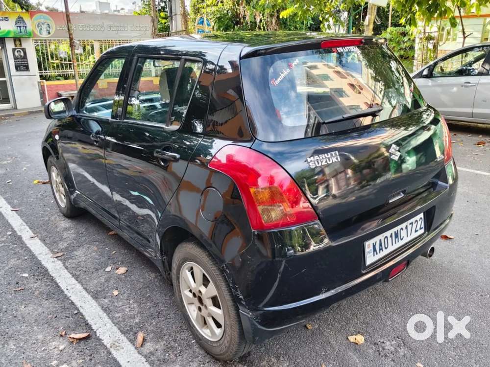 Maruti Suzuki Swift 1.3 ZXI, 2006, Petrol