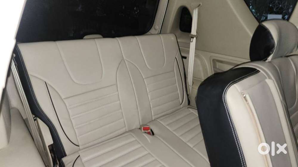 Mahindra Rexton, 2015