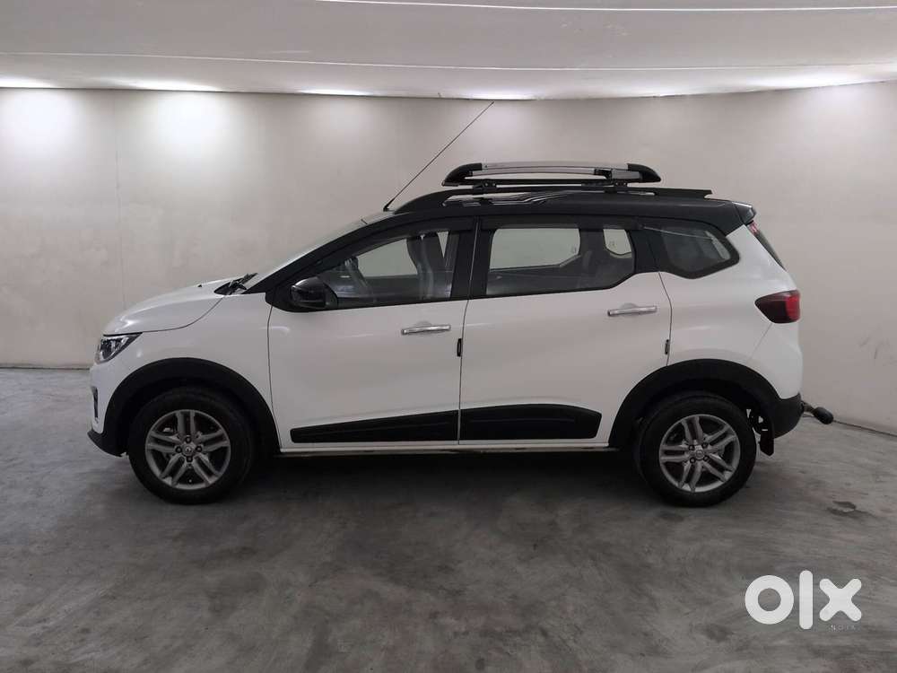 Renault Triber 1.0 Rxz Dual Tone, 2023, Petrol