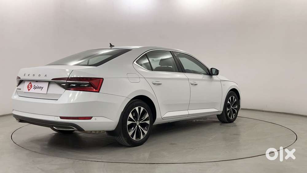 Skoda Superb L&k 1.8 Tsi At, 2023, Petrol
